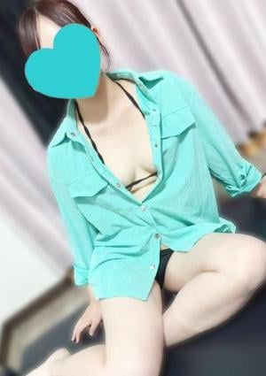 Tiffany Eye（ティファニーアイ） 二重　もも