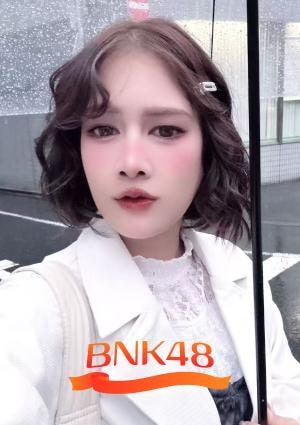 BNK48 あみ