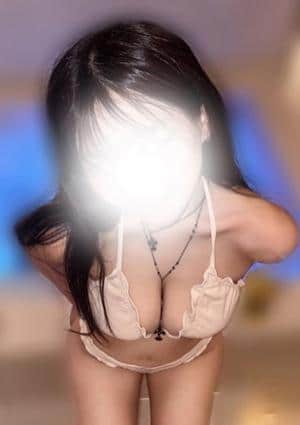 The Salon 新橋 りあ