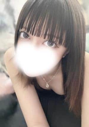 RedRibbon（レッドリボン）越谷 るな