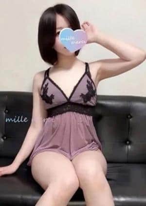mille merci（ミルメルシィ）四日市 桜庭ひより