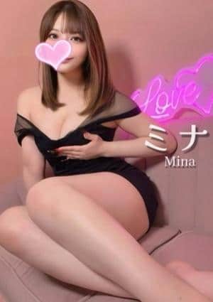 ウルトラ一宮 ミナ❤️セクシー美女💃