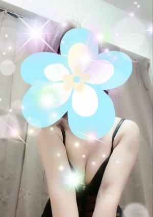 雫 れな