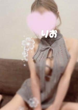 ＆White（アンドホワイト） 桃寧りお