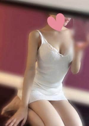 ＆White（アンドホワイト） なな