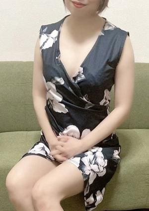 Mrs.Flower Spa 名古屋 新栄駅前ルーム 三輪～ミワ～