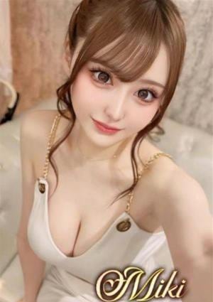 Miki もえ
