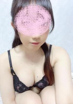 RedRibbon（レッドリボン）本八幡 りさ