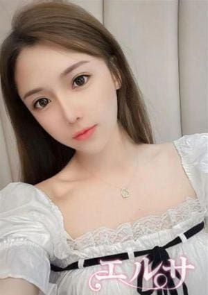 エルサ ユキ