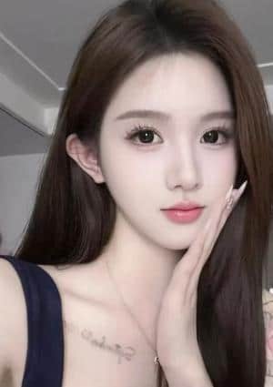 鳳凰苑 新人：りりちゃん