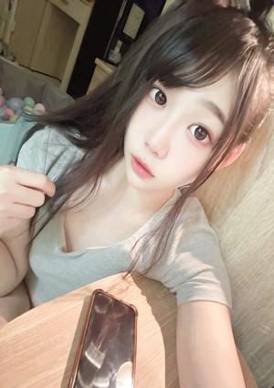 マシュマロ美少女 あかり