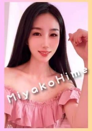 都姬 ももかちゃん