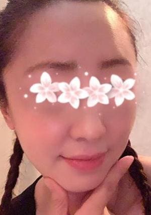 鑫（しん） りな