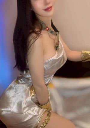 銀座ファラオ Erika（国境を渡る美しき楽師）