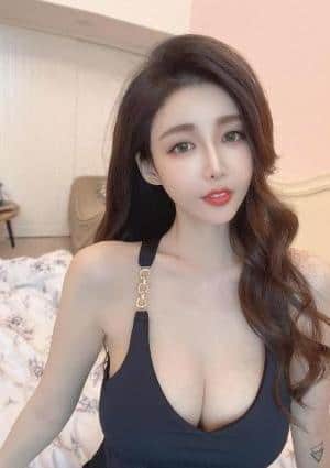 極上Girl みみ