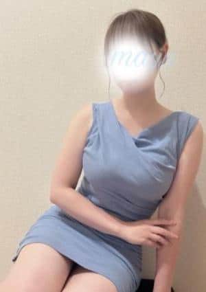 ミセスロマン まゆ