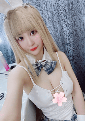 秘密美人 ビビ