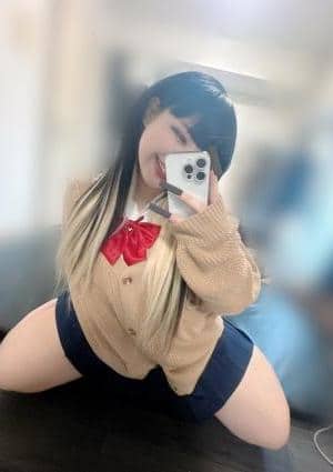 トロワリアン れな