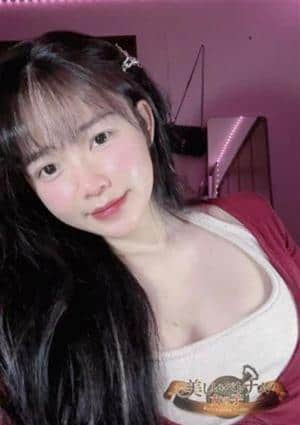 美しいベトナムの女の子 Rina