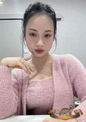美しいベトナムの女の子 HAN