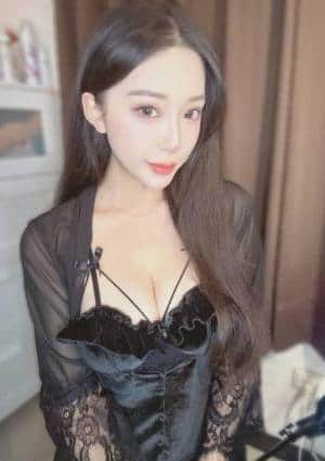 IRIS（アイリス） 新人：なつちゃん