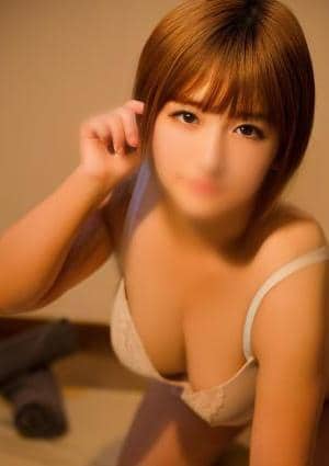 解放区 北上店 新倉　美優