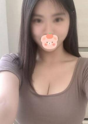 楽々 エリ