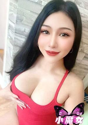 小魔女 はな