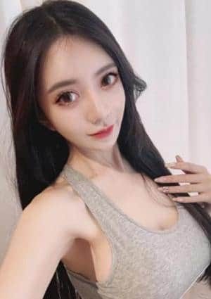 愛嬌美少女 まい