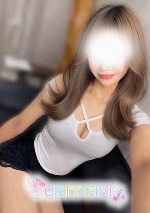 FORTY FIVE-フォーティーファイブ- らな