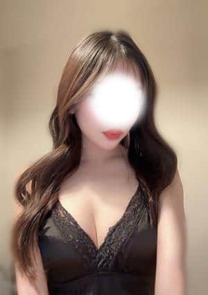 ベトナム専門店Girls 18+ リ