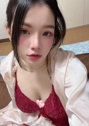 ヨツンタイ あきこちゃん