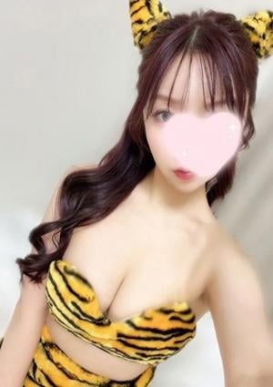 THE HALF（ザ・ハーフ）六本木・麻布十番 真山せな