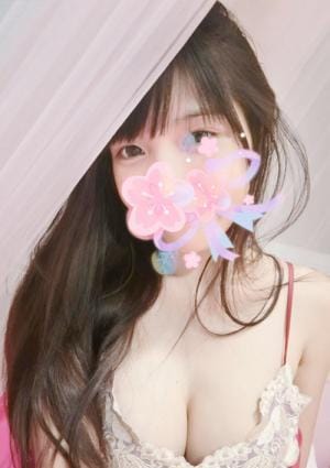 四つ葉 りさ