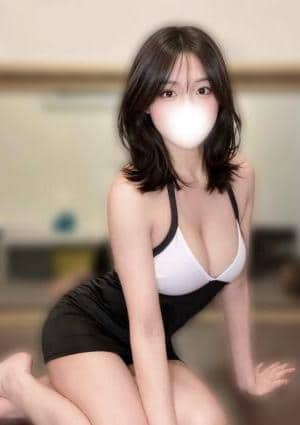 LUXERIA（リュクセリア）藤沢 羽月きれん