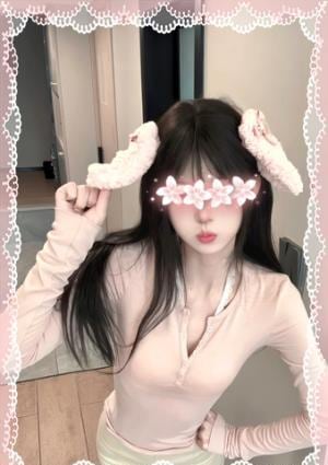 20代楽園（にじゅうだいらくえん） ゆゆ