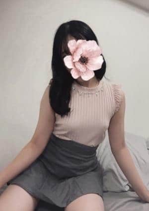 Nia&Gina （ニアアンドジーナ） さくらこ