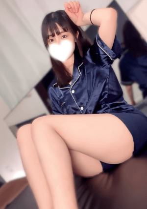 μ（ミュウ） 桃瀬りこ