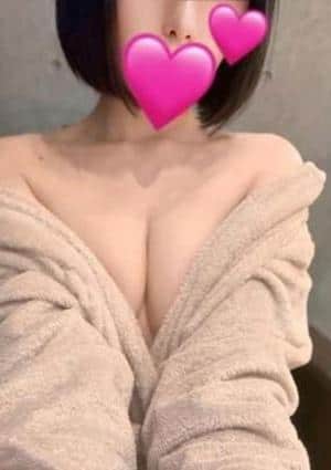 金のエステ 町田 ひな