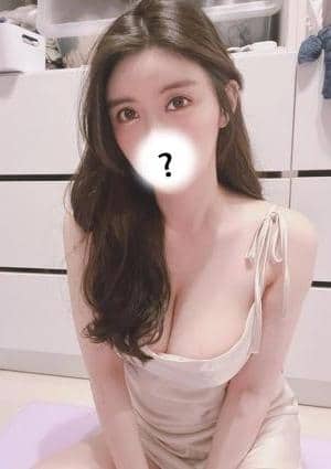 魔女Kiss えみ