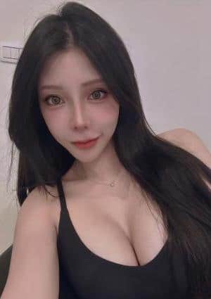 極楽もも るる