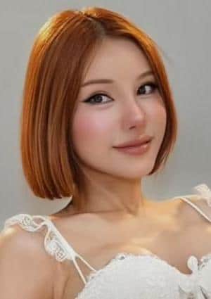 サクランボ アヤちゃん　27歳　Ｃカップ