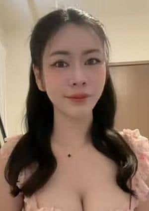 サクランボ アイちゃん　27歳　Ｄカップ
