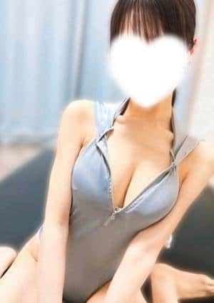 Offsuit（オフスート）大宮 花園　あみか