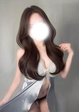 AROMA Queen まりな