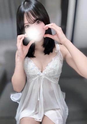 The Gloss 紬　みゆ