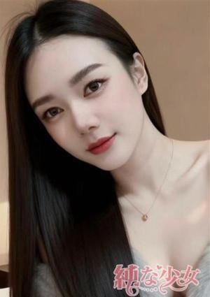 純な少女 ここ