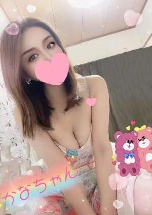 GLOW かなちゃん