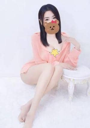 GLOW あゆちゃん