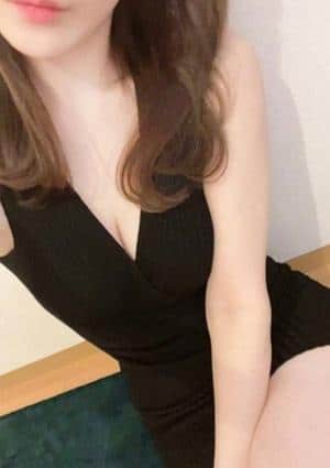 Tight&Flare（タイト&フレア） 莉奈